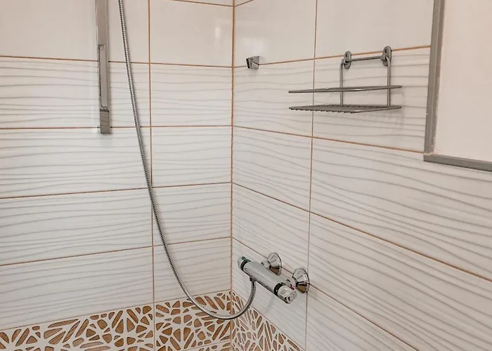 July's Affittacamere 3*