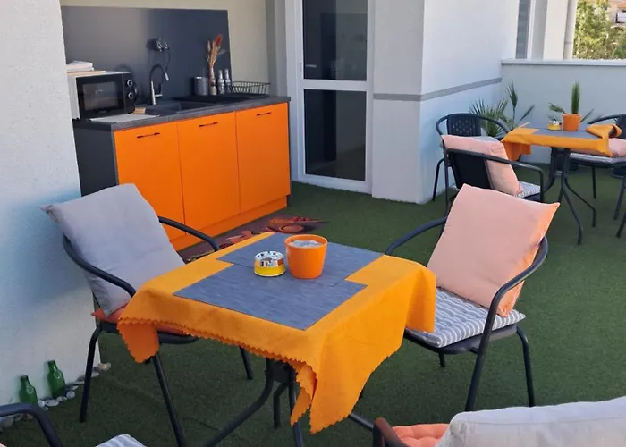 July's Affittacamere